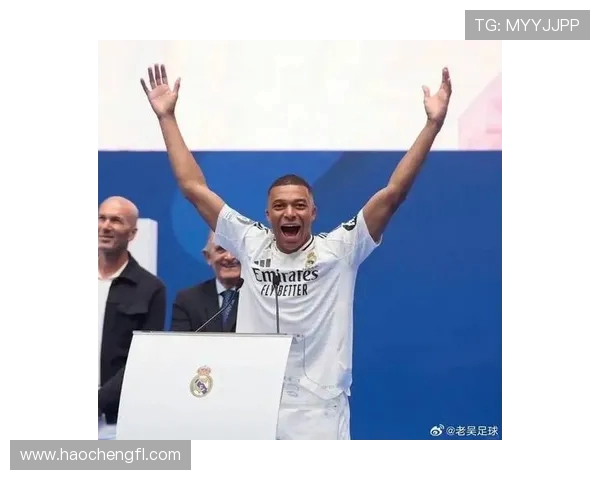 姆巴佩父亲参与戛纳传奇赛齐达内维埃拉德尚等巨星同场竞技 姆巴佩父亲参与戛纳传奇赛齐达内维埃拉德尚等巨星同场竞技